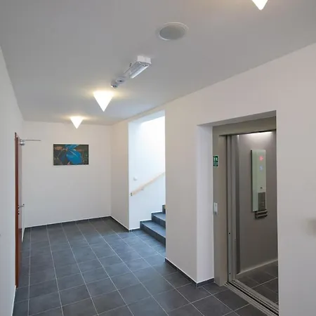 Lázeňský Vrch 3*