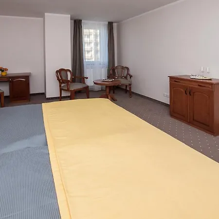 Lazensky Vrch 3*
